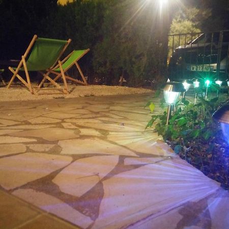 Agreable T3 Avec Jardin Et Parking Prive, A 350M Du Centre Ville Et Des Plages, Wifi, Remise Supplementaire De 10 Pourcent Pour Une Location A La Semaine Cavalaire-sur-Mer Exteriör bild